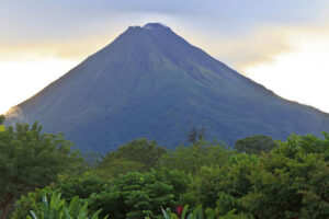 costa-rica-volcano